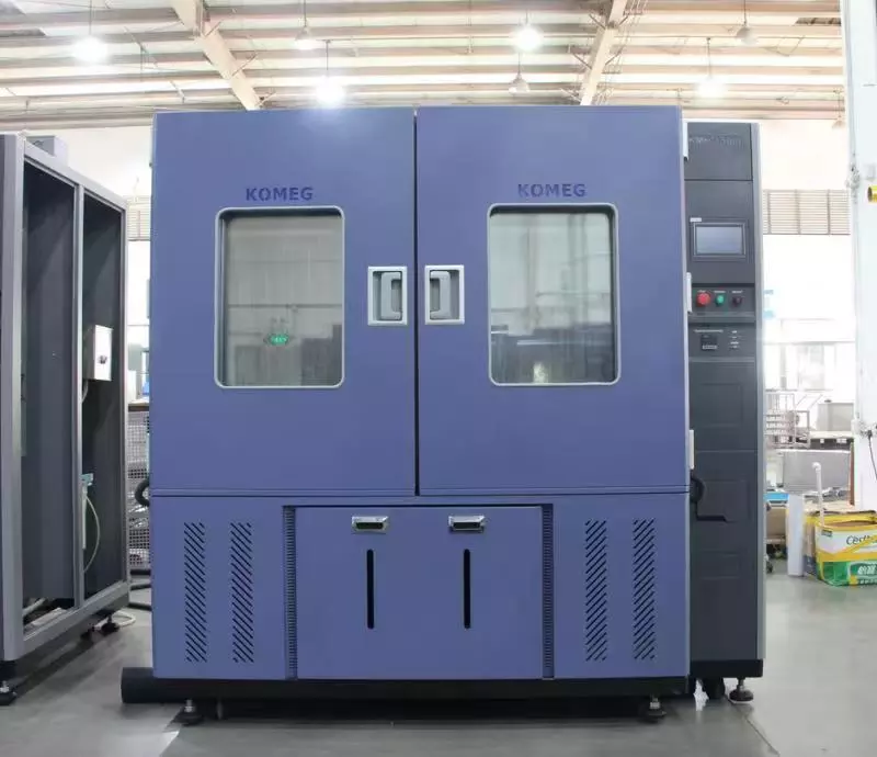 Климатическая камера KMH-1500 (крупногабаритная, тепло-холод-влага)